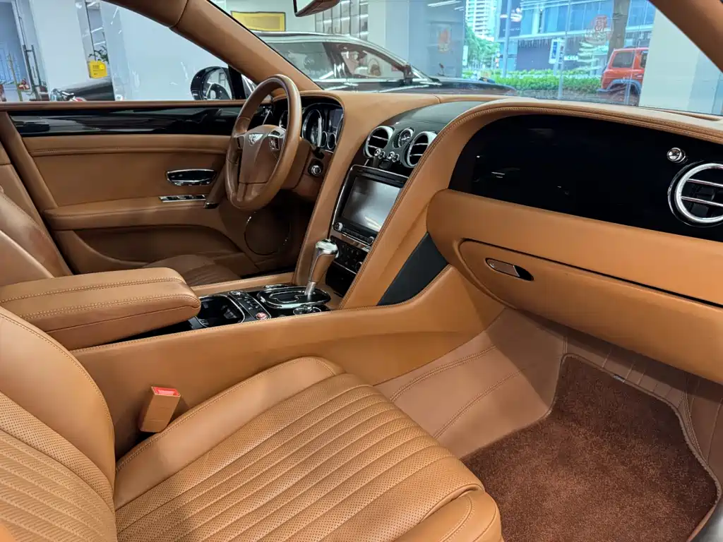 Flying Spur 4.0 T V8 S Standard