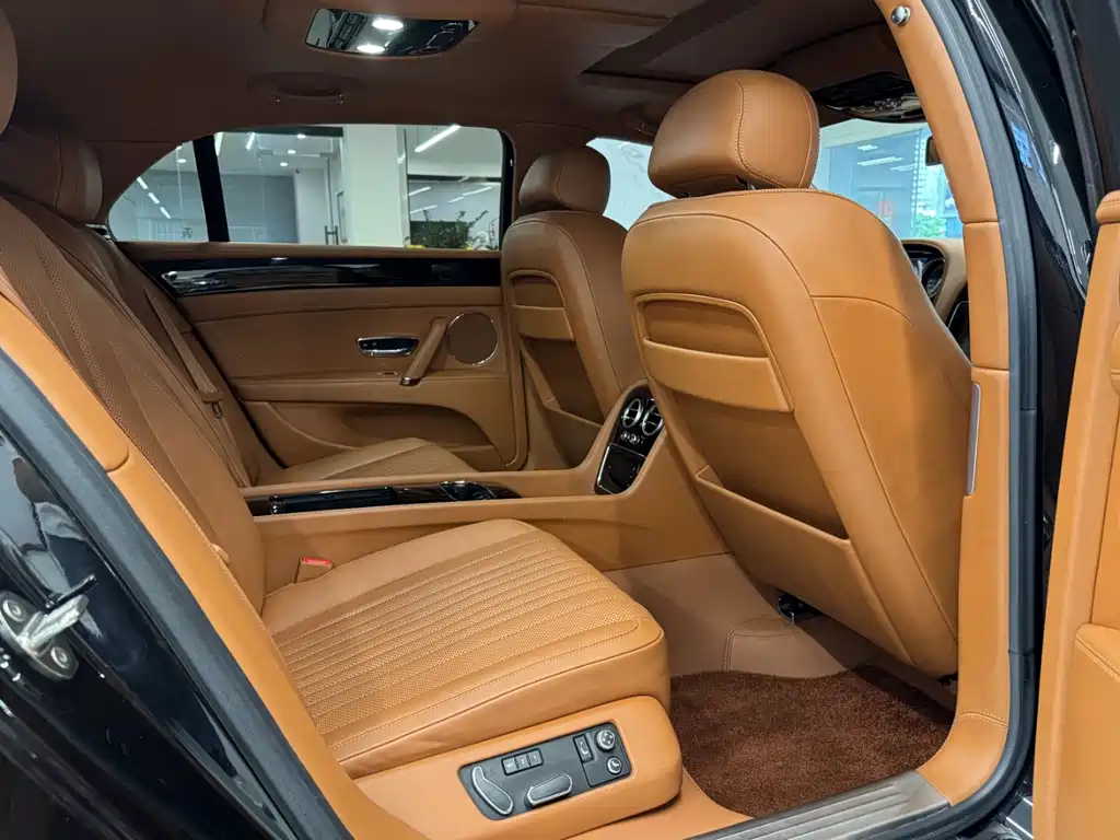 Flying Spur 4.0 T V8 S Standard