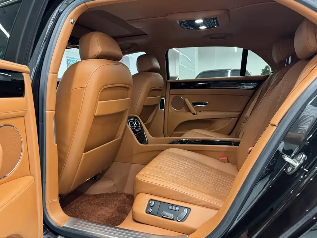 Flying Spur 4.0 T V8 S Standard