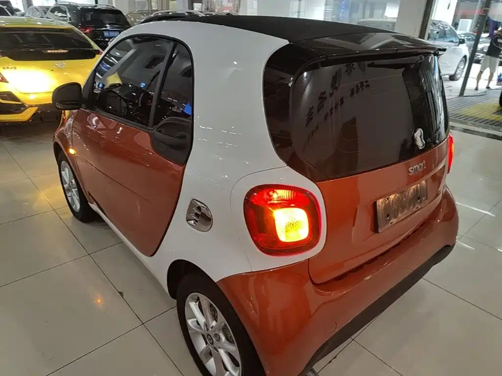 smart fortwo 1.0 L 52 kW Hardtop Agile CN-V