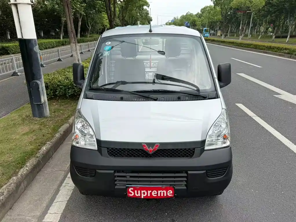 Wuling Rongguang Mini Truck 1.5 L Basic Single Cab CN-VI L3 C