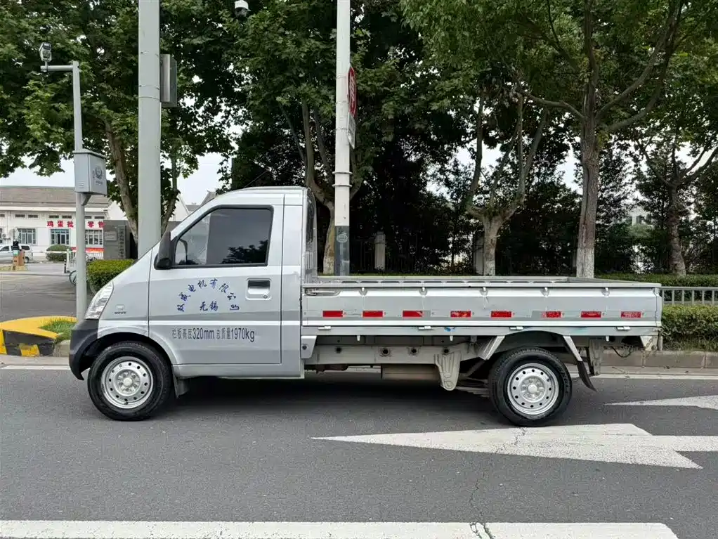 Wuling Rongguang Mini Truck 1.5 L Basic Single Cab CN-VI L3 C