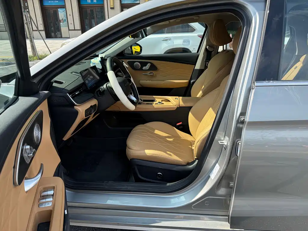 Arrizo 8 PRO 1.6 T DCT Luxury
