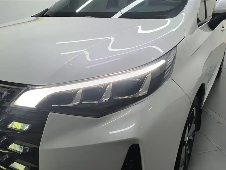 GAC Trumpchi M6 PRO 270 T DCT Premium