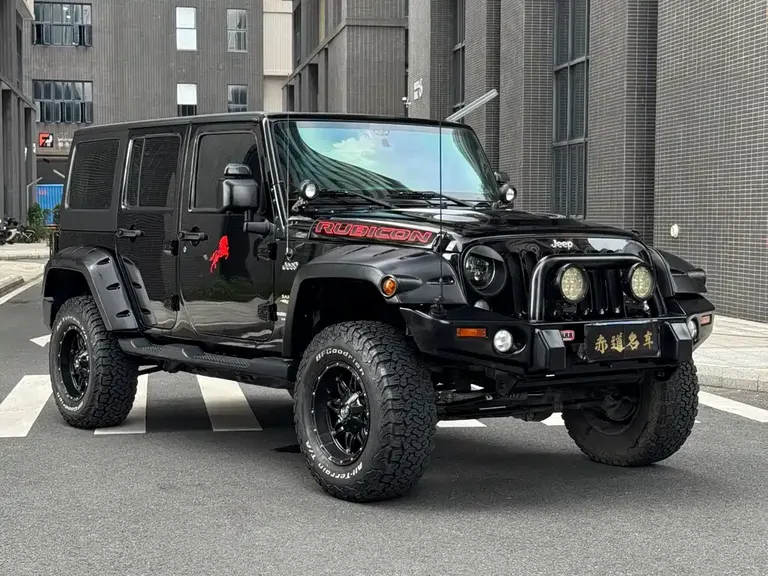 Jeep Wrangler 3.0 L Sahara 4-door Comfort Enjoyment