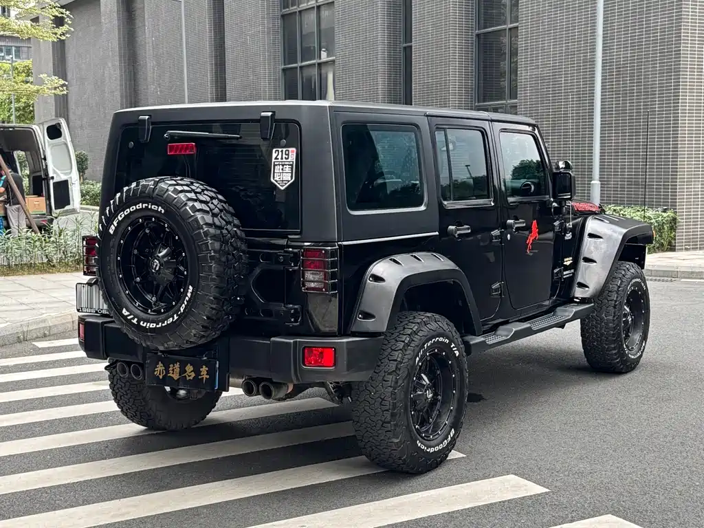 Wrangler 3.0 L Sahara 4-door Comfort Enjoyment