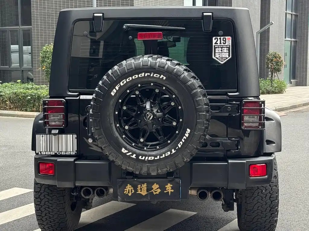 Wrangler 3.0 L Sahara 4-door Comfort Enjoyment