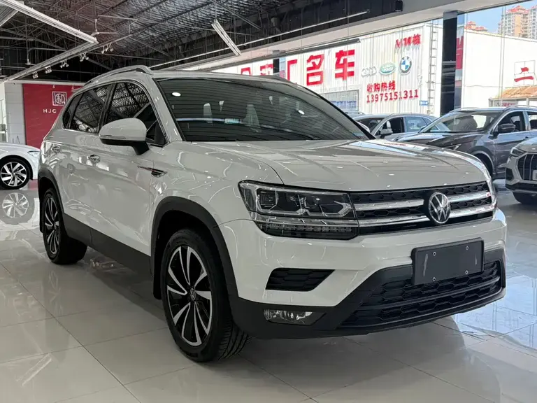 Volkswagen Tharu 280 TSI 2 WD Luxury
