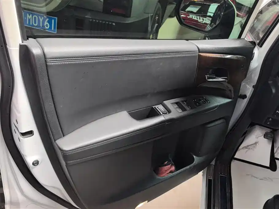 Odyssey 2.4 L Luxury