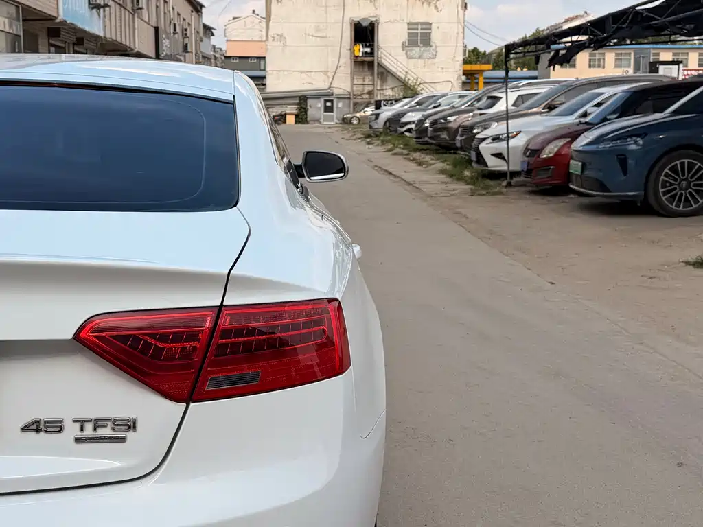 Audi A5 (Import) Sportback 45 TFSI