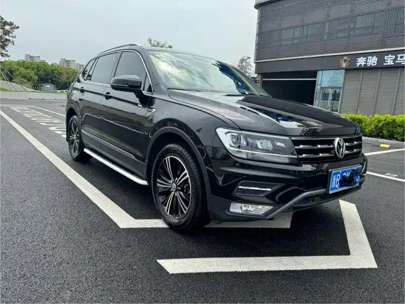 Tiguan L 330 TSI Auto 2 WD Panoramic Comfort CN-VI