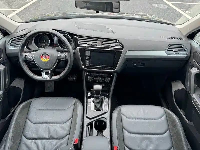 Tiguan L 330 TSI Auto 2 WD Panoramic Comfort CN-VI