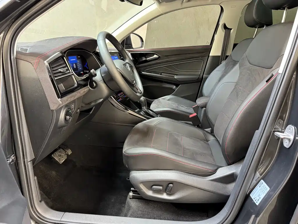 Jetta VS7 捷达VS7 2022款 1.4 T 两周年定制版