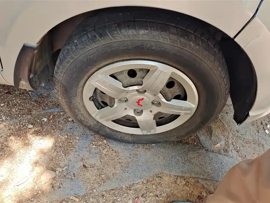Wuling Hongguang 1.2 L S Basic CN-IV