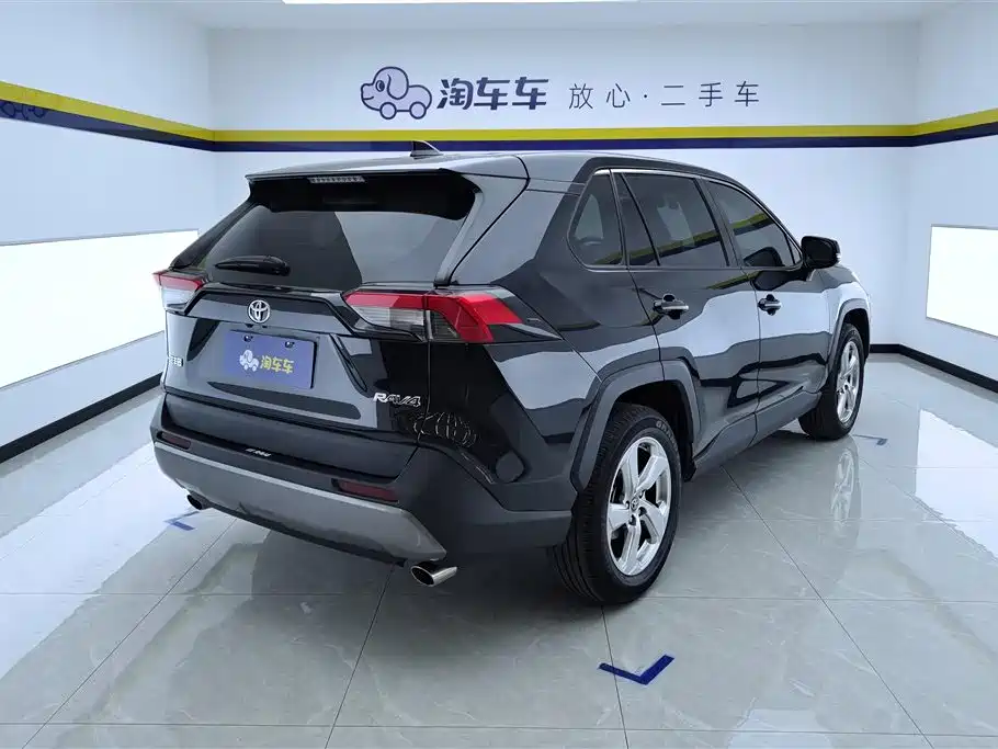RAV4 2.0 L CVT 2 WD Style