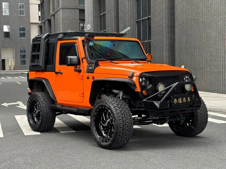 Jeep Wrangler 3.6 L Sahara 2-door