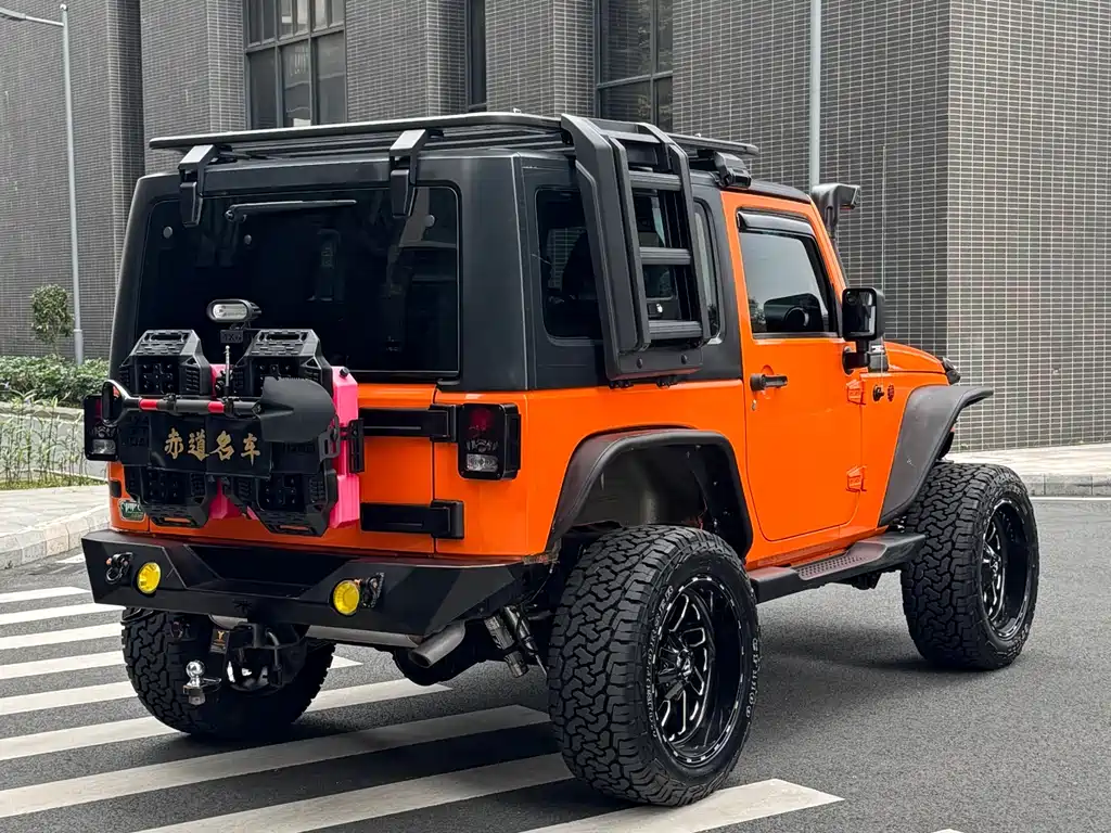 Wrangler 3.6 L Sahara 2-door