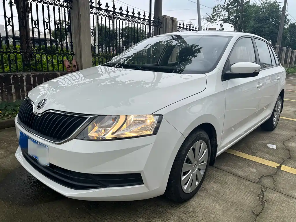 Rapid Spaceback 昕动 2018款 1.4 L 手动标准版