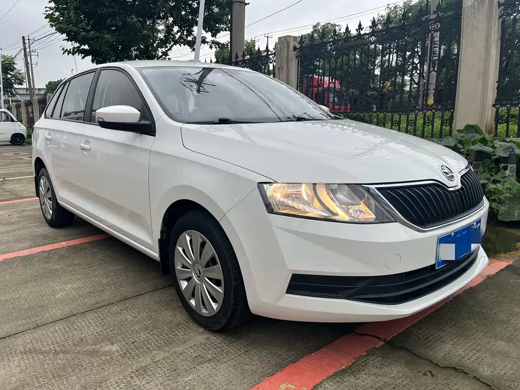 Rapid Spaceback 昕动 2018款 1.4 L 手动标准版
