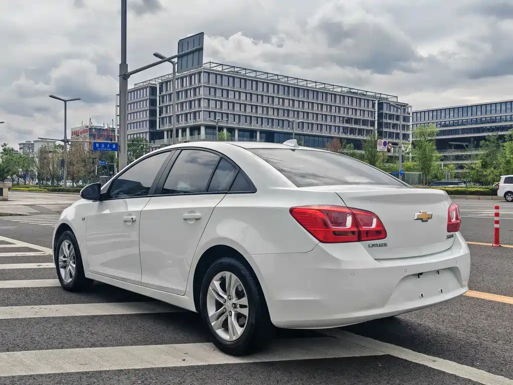 Cruze 1.5 L Classic SE AT