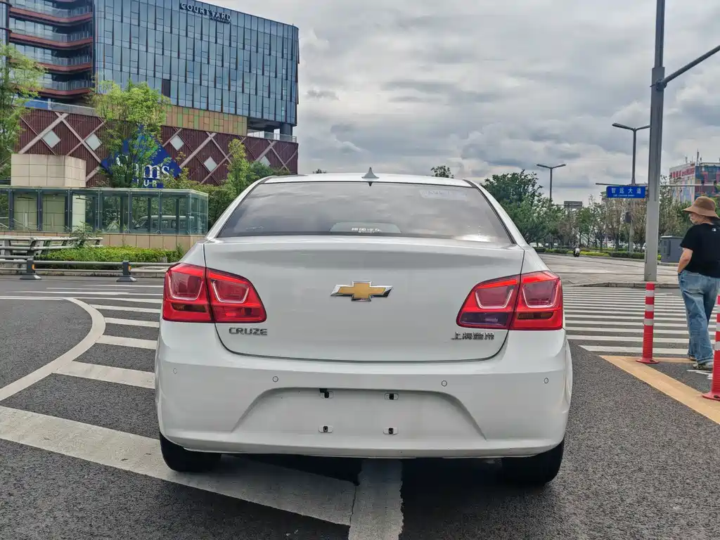 Cruze 1.5 L Classic SE AT