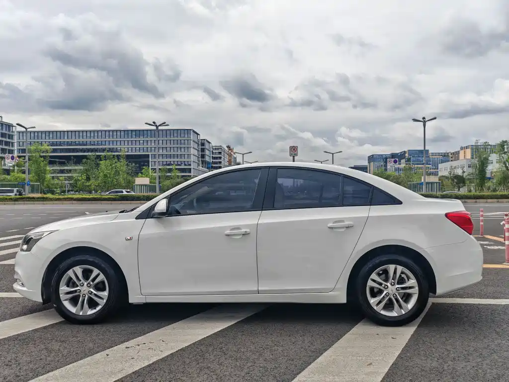 Cruze 1.5 L Classic SE AT