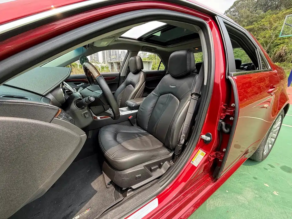 Cadillac CTS (Import) 凯迪拉克CTS进口 2012款 CTS 3.0风尚运动版