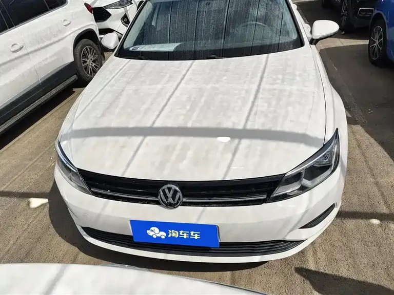 Volkswagen Lamando 230 TSI DSG Style