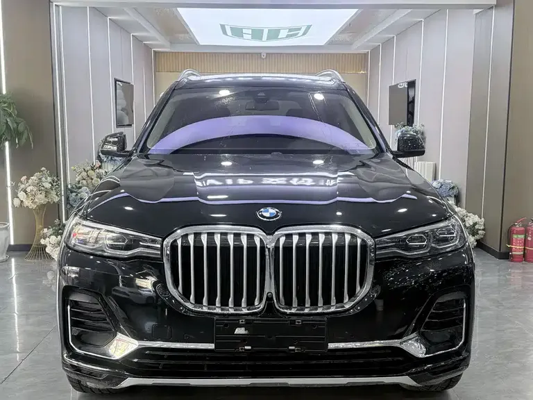 BMW X7 xDrive40 i Individualization Custom Limited M Sport Package
