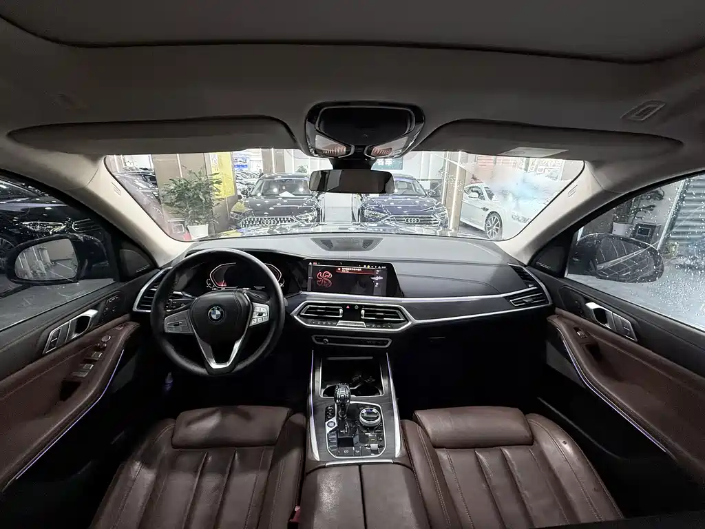 BMW X7 xDrive40 i Individualization Custom Limited M Sport Package