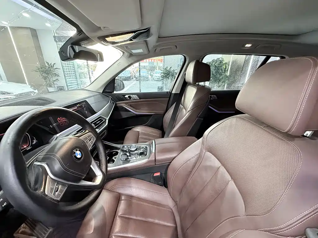 BMW X7 xDrive40 i Individualization Custom Limited M Sport Package