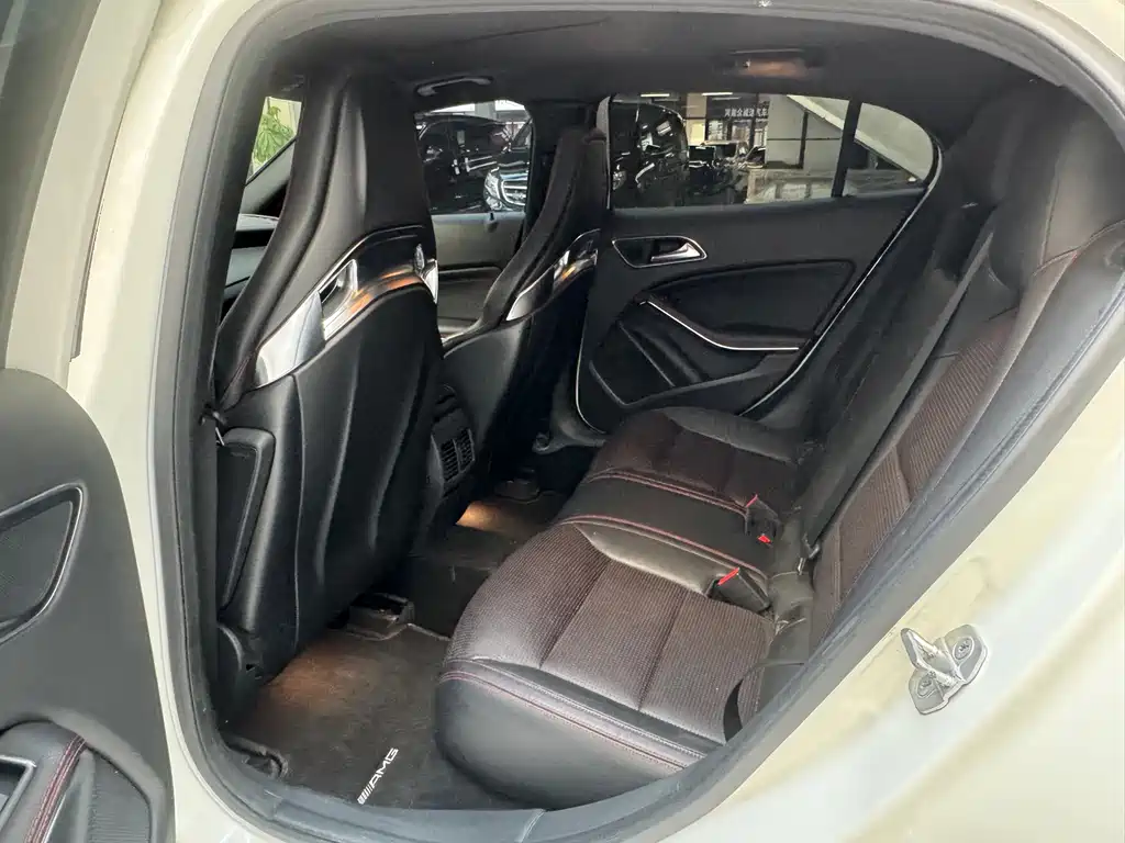 Mercedes-Benz GLA AMG AMG GLA 45 4 MATIC