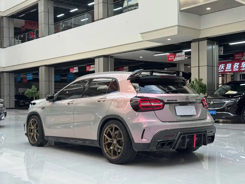 Mercedes-Benz GLA AMG AMG GLA 45 4 MATIC