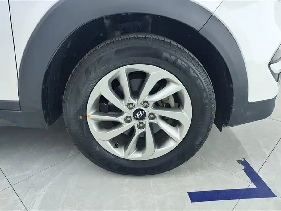 Tucson 1.6 T DCT 2 WD 15 Anniversary Special Edition