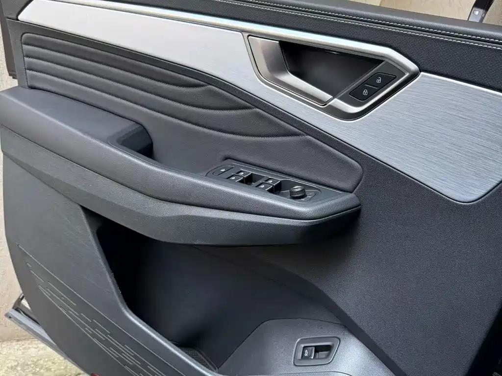 Talagon 380 TSI 4 WD Luxury Premium Realm Pro