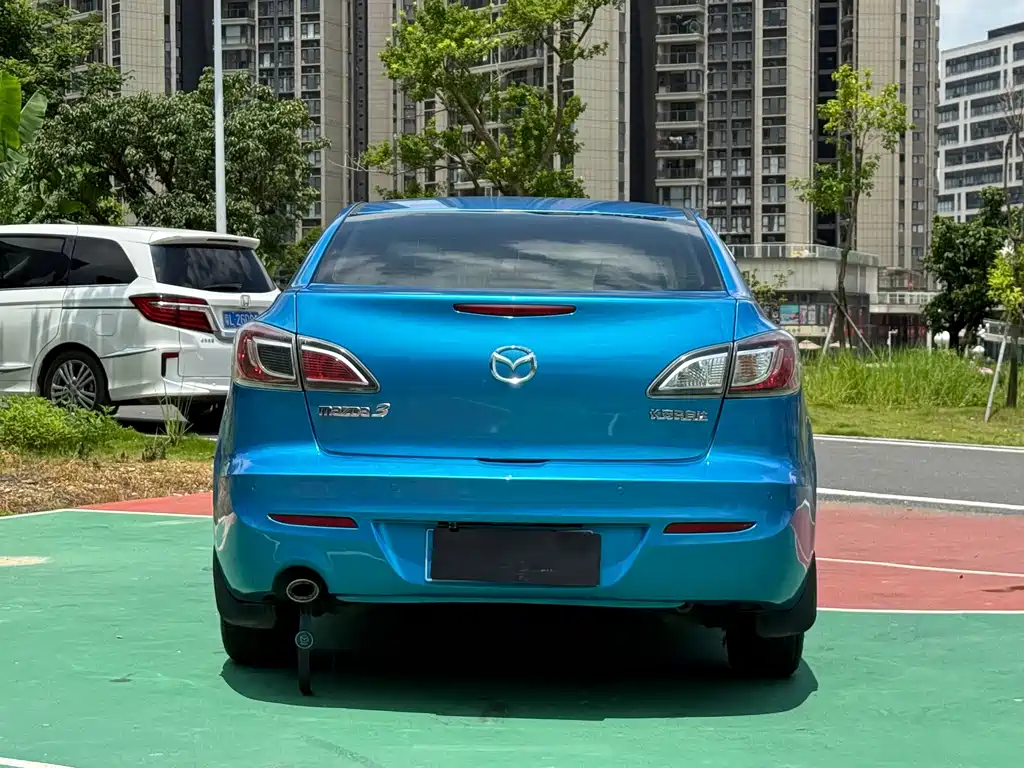 Mazda 3 Star Sedan 1.6 L Auto Elite