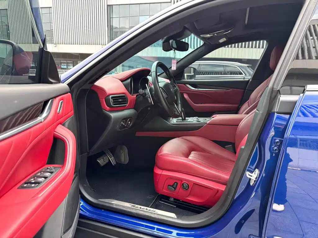 Levante 3.0 T Standard CN-VI