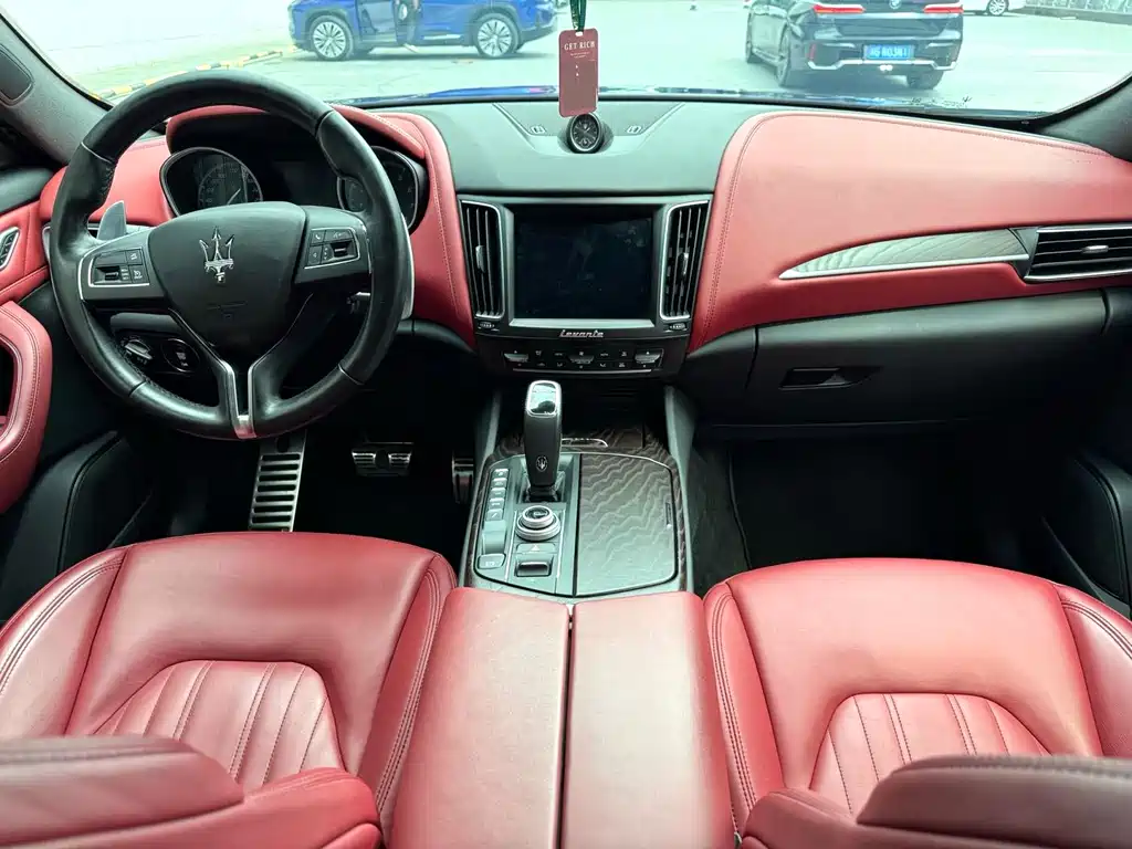 Levante 3.0 T Standard CN-VI
