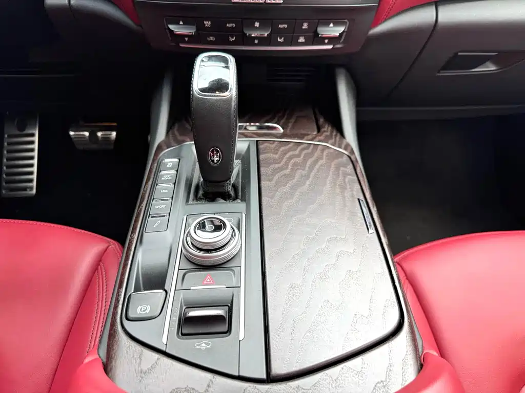 Levante 3.0 T Standard CN-VI