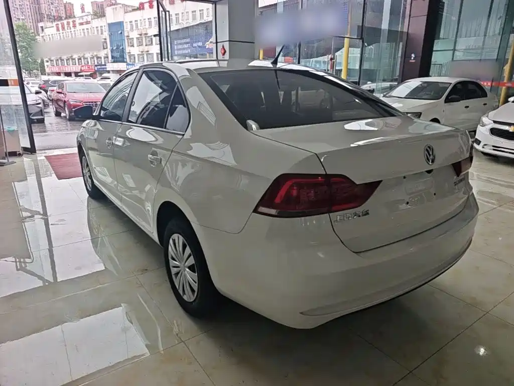Santana 1.5 L Auto Style