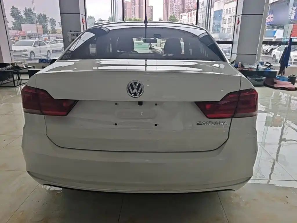 Santana 1.5 L Auto Style