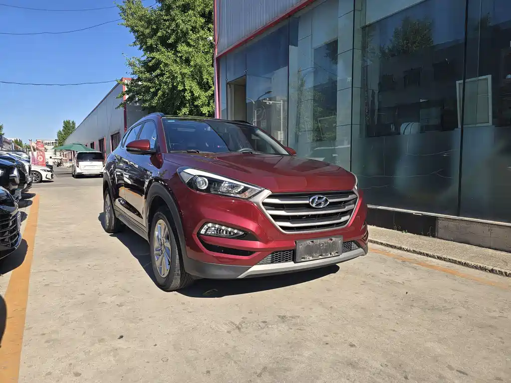 Tucson 1.6 T DCT 2 WD 15 Anniversary Special Edition