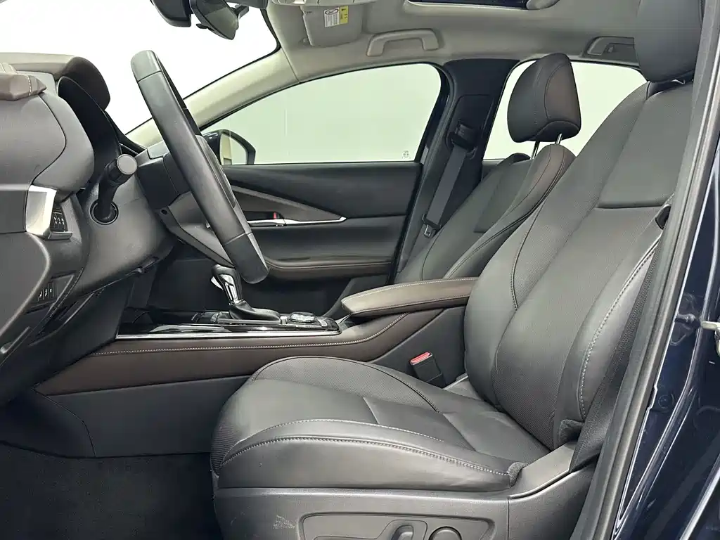 Mazda CX-30 2.0 L Auto Jiayue
