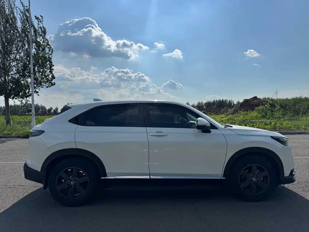 Honda XR-V 1.5 L CVT Hot Trend