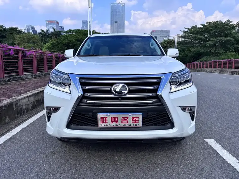 Lexus GX 400 Distinguished