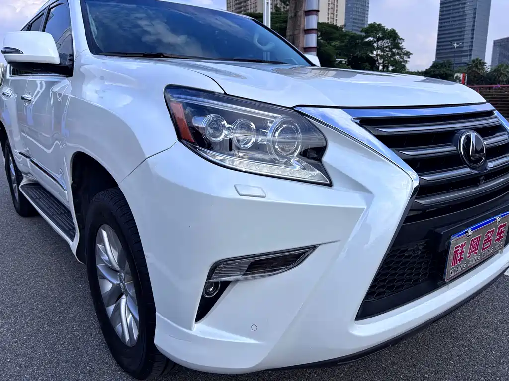 Lexus GX 400 Distinguished