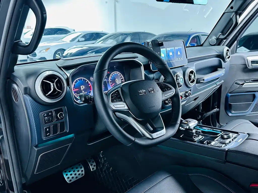 BAIC BJ40 2.0 T City Hunter Glory