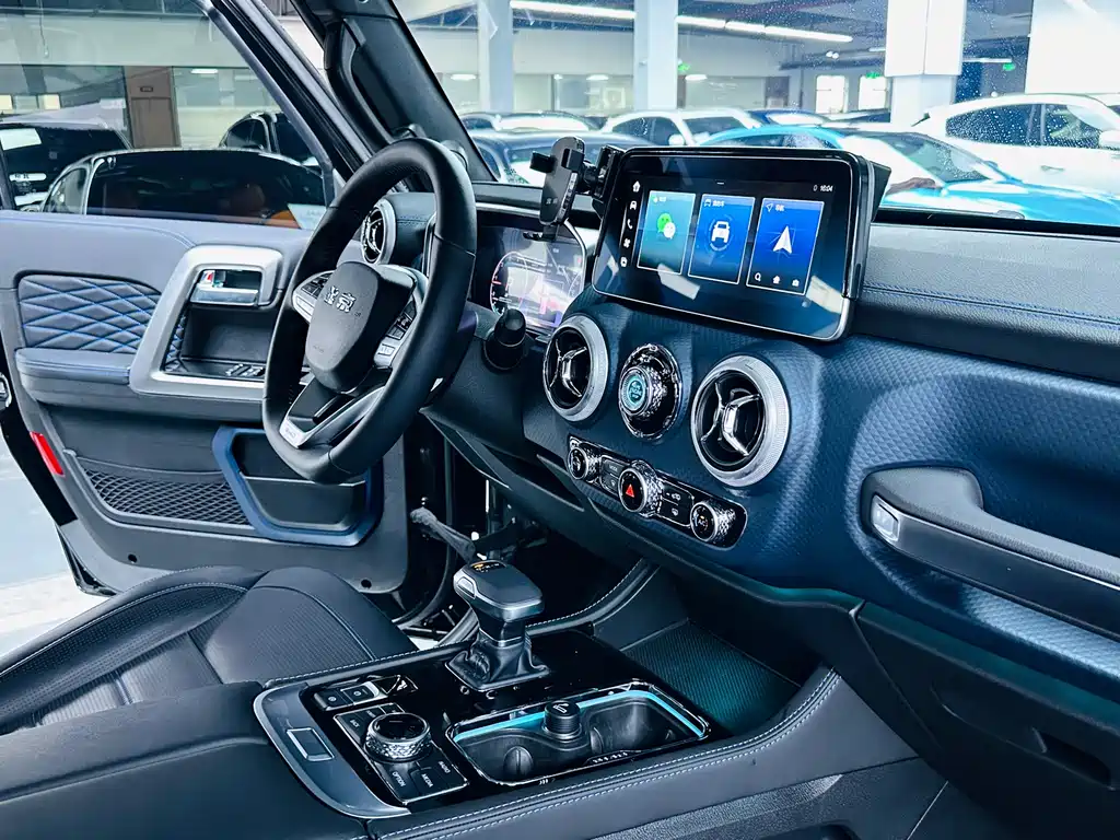 BAIC BJ40 2.0 T City Hunter Glory