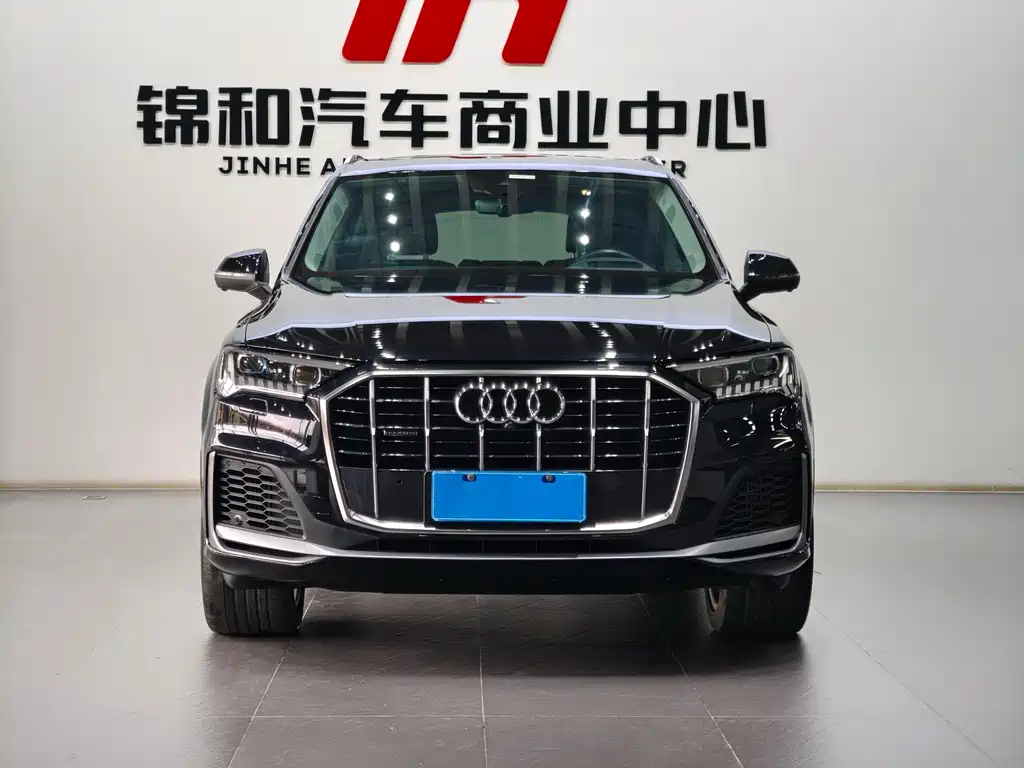 Audi Q7 55 TFSI quattro S line Distinguished