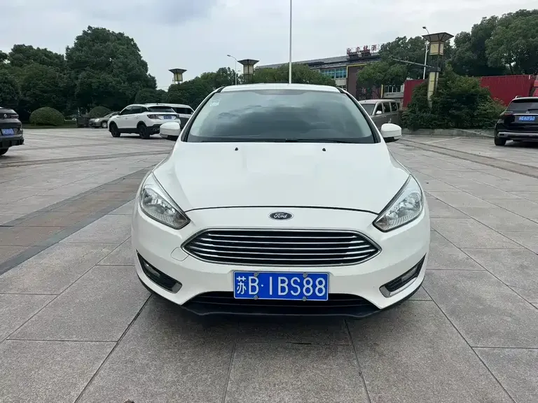 Ford Focus Sedan 1.6 L Auto Style
